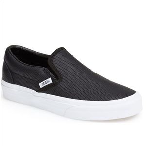 Black classic vans!